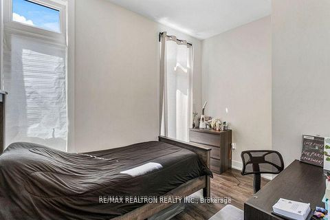 Photo 13 at 12 - 8 Sayers Lane, Oak Ridges, Richmond Hill