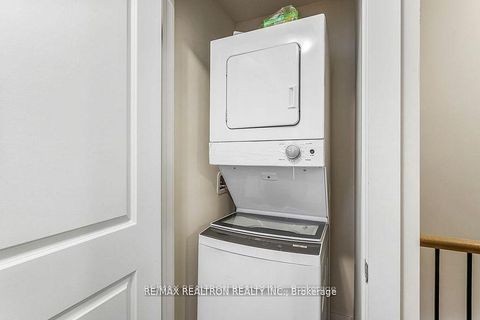 Photo 20 at 12 - 8 Sayers Lane, Oak Ridges, Richmond Hill