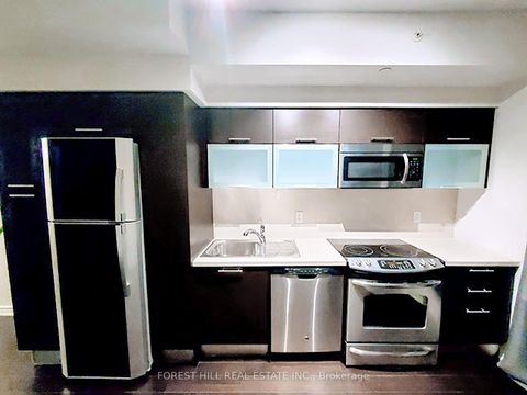 Photo 2 at 4606 - 386 Yonge Street, Bay Street Corridor, Toronto