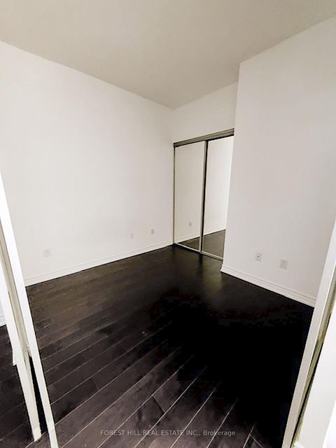 Photo 3 at 4606 - 386 Yonge Street, Bay Street Corridor, Toronto