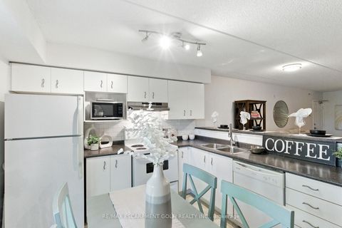 Photo 14 at 305 - 1490 Bishops Gate, GA Glen Abbey, Oakville