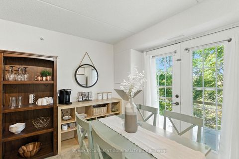 Photo 16 at 305 - 1490 Bishops Gate, GA Glen Abbey, Oakville