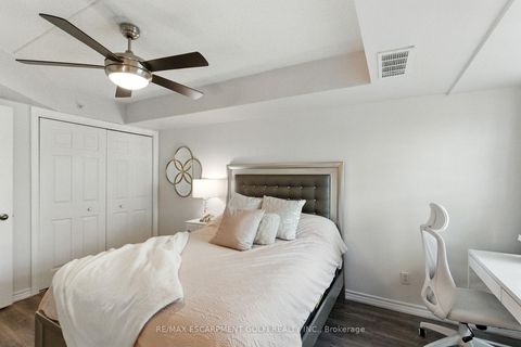 Photo 17 at 305 - 1490 Bishops Gate, GA Glen Abbey, Oakville