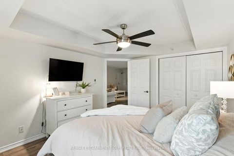 Photo 18 at 305 - 1490 Bishops Gate, GA Glen Abbey, Oakville