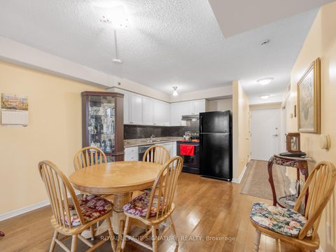 Photo 5 at 430 - 684 Warden Avenue, Birchmount, Toronto