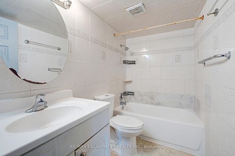 Photo 25 at 206 - 10 Edgecliff Golfway, Flemingdon Park, Toronto