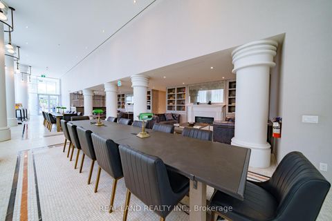 Photo 2 at 814 - 33 Helendale Avenue, Eglinton, Toronto