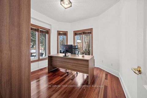 Photo 8 at 785 Quantra Crescent, Wyndham, Newmarket