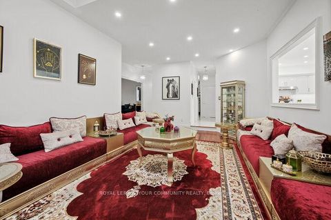 Photo 17 at 785 Quantra Crescent, Wyndham, Newmarket