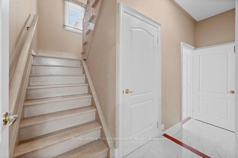 Photo 20 at 785 Quantra Crescent, Wyndham, Newmarket