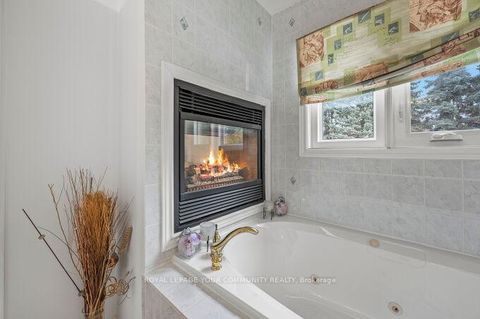 Photo 25 at 785 Quantra Crescent, Wyndham, Newmarket