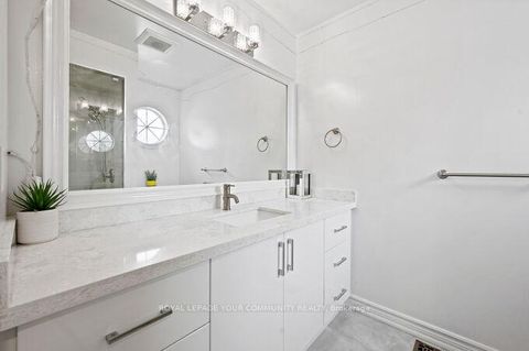 Photo 33 at 785 Quantra Crescent, Wyndham, Newmarket