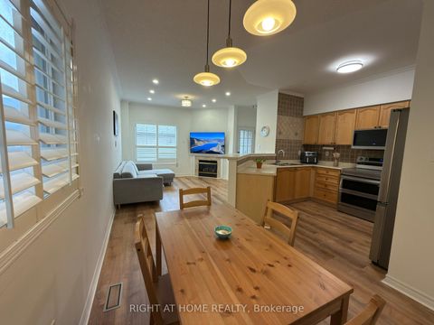 Photo 12 at 3 Bellagio Crescent, Patterson, Vaughan