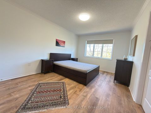 Photo 13 at 3 Bellagio Crescent, Patterson, Vaughan