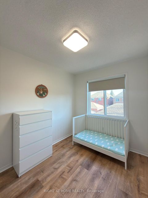 Photo 18 at 3 Bellagio Crescent, Patterson, Vaughan