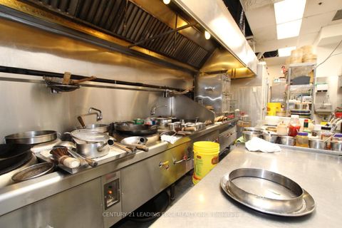 Photo 12 at 1R6 - 4675 Steeles Avenue E, Milliken, Toronto