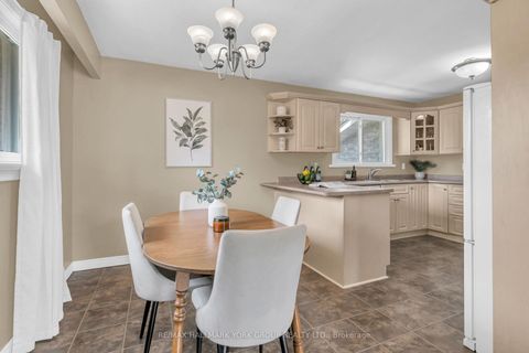 Photo 7 at 8 Rushton Road, Historic Lakeshore Communities, Georgina