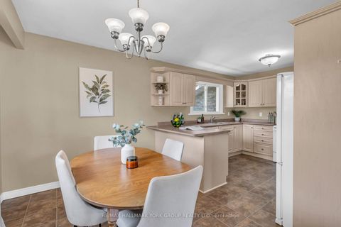 Photo 9 at 8 Rushton Road, Historic Lakeshore Communities, Georgina