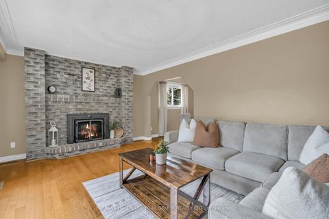 Photo 12 at 8 Rushton Road, Historic Lakeshore Communities, Georgina