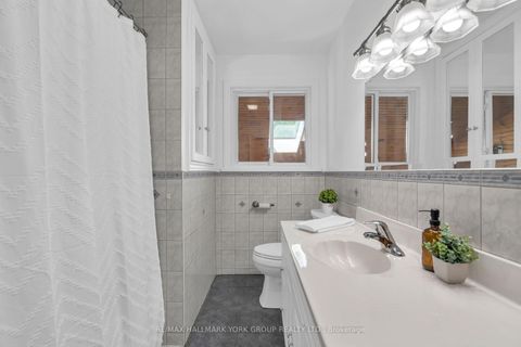 Photo 21 at 8 Rushton Road, Historic Lakeshore Communities, Georgina