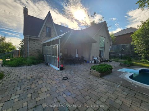 Photo 5 at 3 Mandalane Drive, Schomberg, King