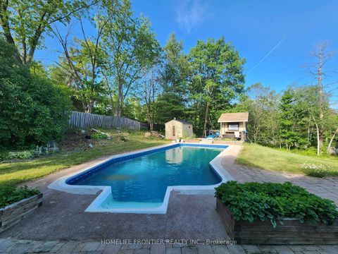 Photo 7 at 3 Mandalane Drive, Schomberg, King