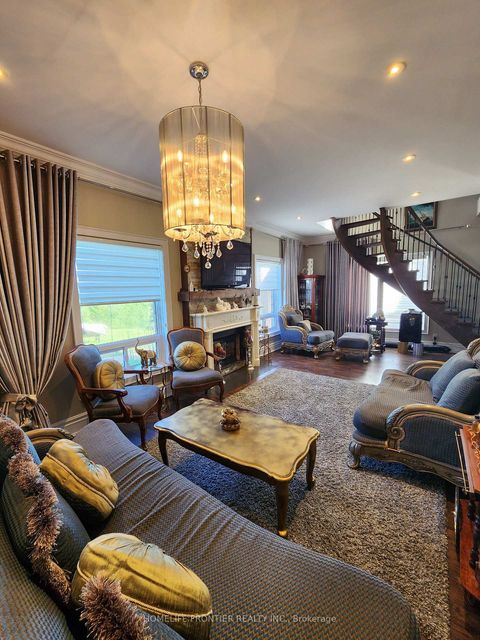 Photo 11 at 3 Mandalane Drive, Schomberg, King