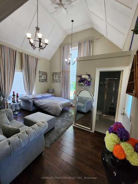 Photo 13 at 3 Mandalane Drive, Schomberg, King