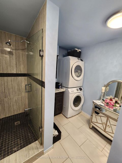 Photo 14 at 3 Mandalane Drive, Schomberg, King