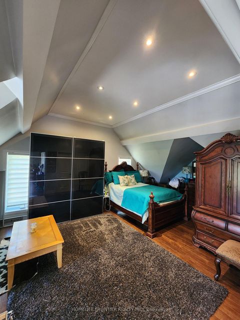 Photo 17 at 3 Mandalane Drive, Schomberg, King