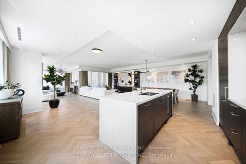 Photo 24 at 810 - 455 Wellington Street W, Waterfront Communities C1, Toronto