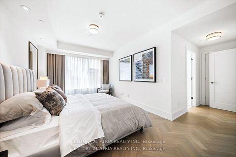 Photo 31 at 810 - 455 Wellington Street W, Waterfront Communities C1, Toronto