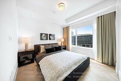 Photo 38 at 810 - 455 Wellington Street W, Waterfront Communities C1, Toronto