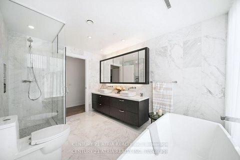 Photo 40 at 810 - 455 Wellington Street W, Waterfront Communities C1, Toronto