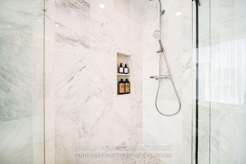 Photo 41 at 810 - 455 Wellington Street W, Waterfront Communities C1, Toronto