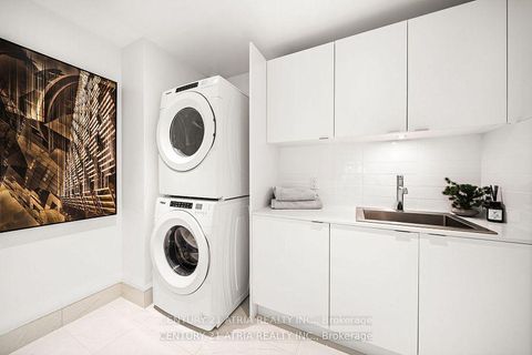 Photo 42 at 810 - 455 Wellington Street W, Waterfront Communities C1, Toronto