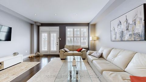 Photo 8 at 18 Bristlewood Crescent, Patterson, Vaughan