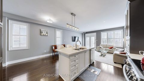 Photo 11 at 18 Bristlewood Crescent, Patterson, Vaughan