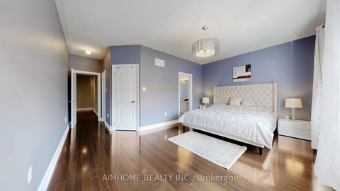 Photo 24 at 18 Bristlewood Crescent, Patterson, Vaughan