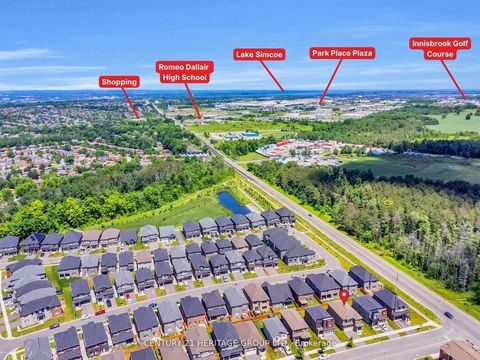 Photo 3 at 13 Mabern Street, Holly, Barrie