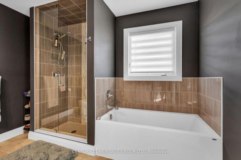 Photo 26 at 13 Mabern Street, Holly, Barrie