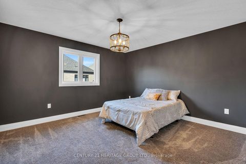 Photo 29 at 13 Mabern Street, Holly, Barrie