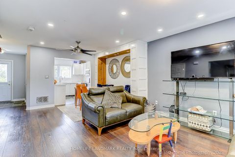 Photo 2 at 3 - 361 Birchmount Road, Cliffside, Toronto