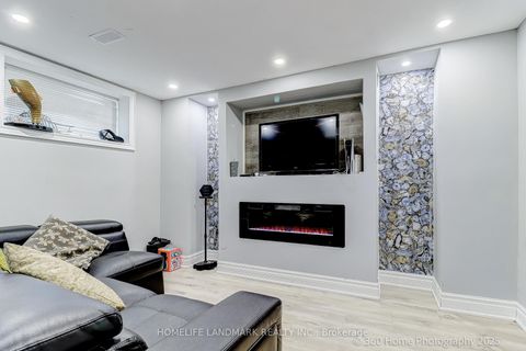 Photo 16 at 3 - 361 Birchmount Road, Cliffside, Toronto