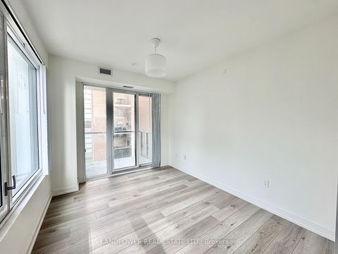 Photo 12 at 605 - 158 Front Street E, Waterfront Communities C8, Toronto