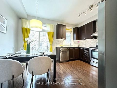 Photo 6 at 5 Hayes Lane, Willowdale East, Toronto