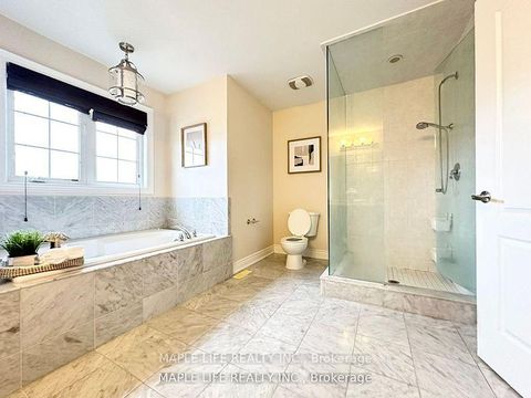 Photo 24 at 5 Hayes Lane, Willowdale East, Toronto