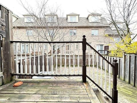 Photo 25 at 5 Hayes Lane, Willowdale East, Toronto