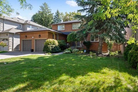 Photo 1 at 287 Dunview Avenue, Willowdale East, Toronto