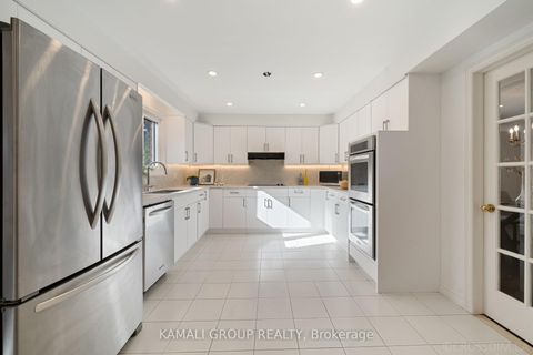 Photo 11 at 287 Dunview Avenue, Willowdale East, Toronto